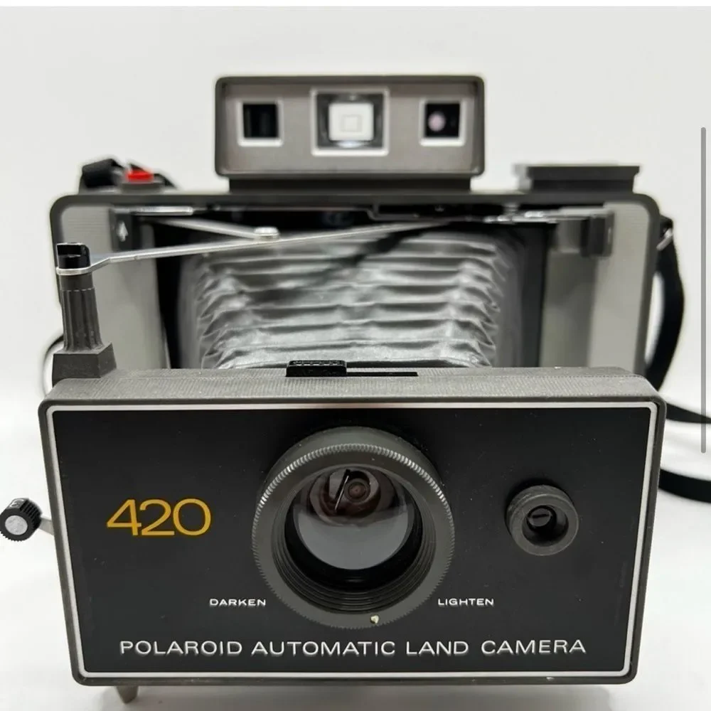 Polaroid Model 420 Vintage Instant Film Camera Packfilm